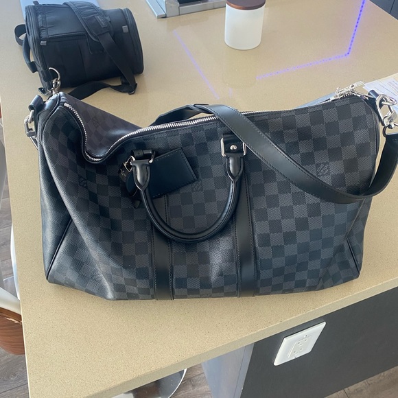 Louie Vuitton Duffle Bag - Picture 3 of 3